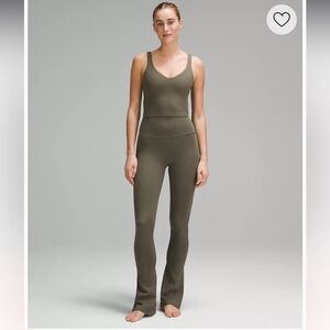 681. Lululemon athletica align Mini-Flare 12 *regular army green NWT 💚